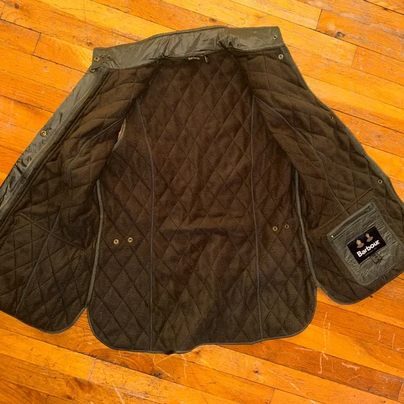 Barbour Vest - Olive NWT - Picture 5 of 10